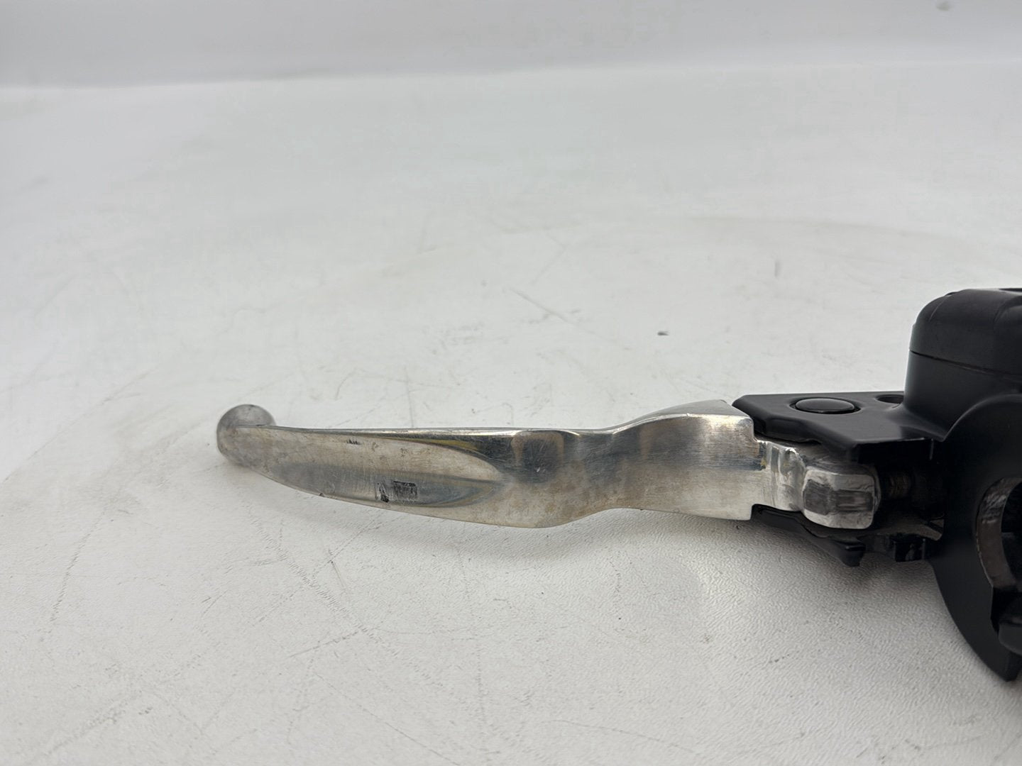2019 - 2023 Harley-Davidson Touring Street Glide Front Left Hand Clutch Lever 36700128