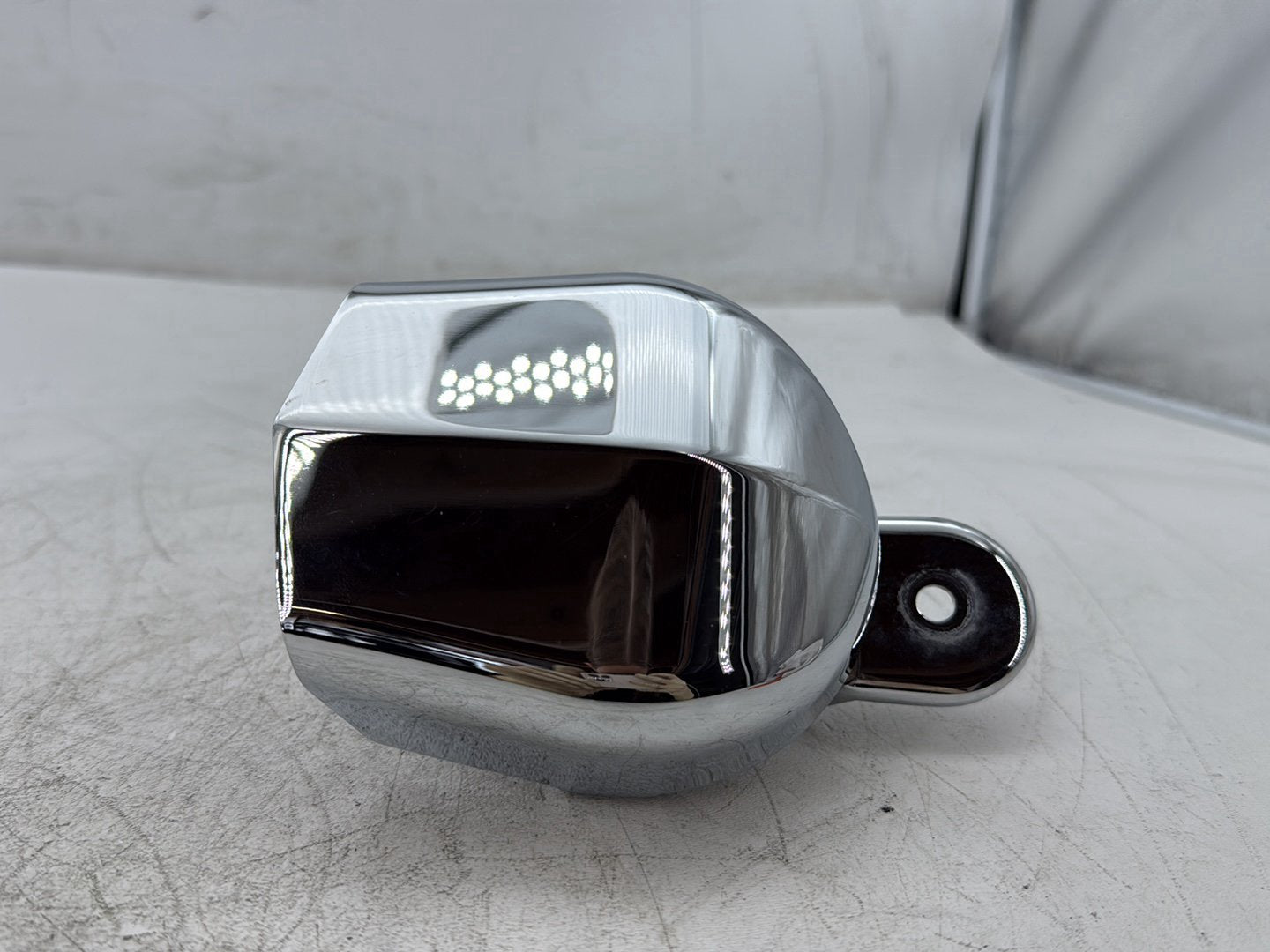 2013 Harley Electra Glide Touring Ultra FLHTCUI OEM Horn Signal Klaxon Chrome Cover