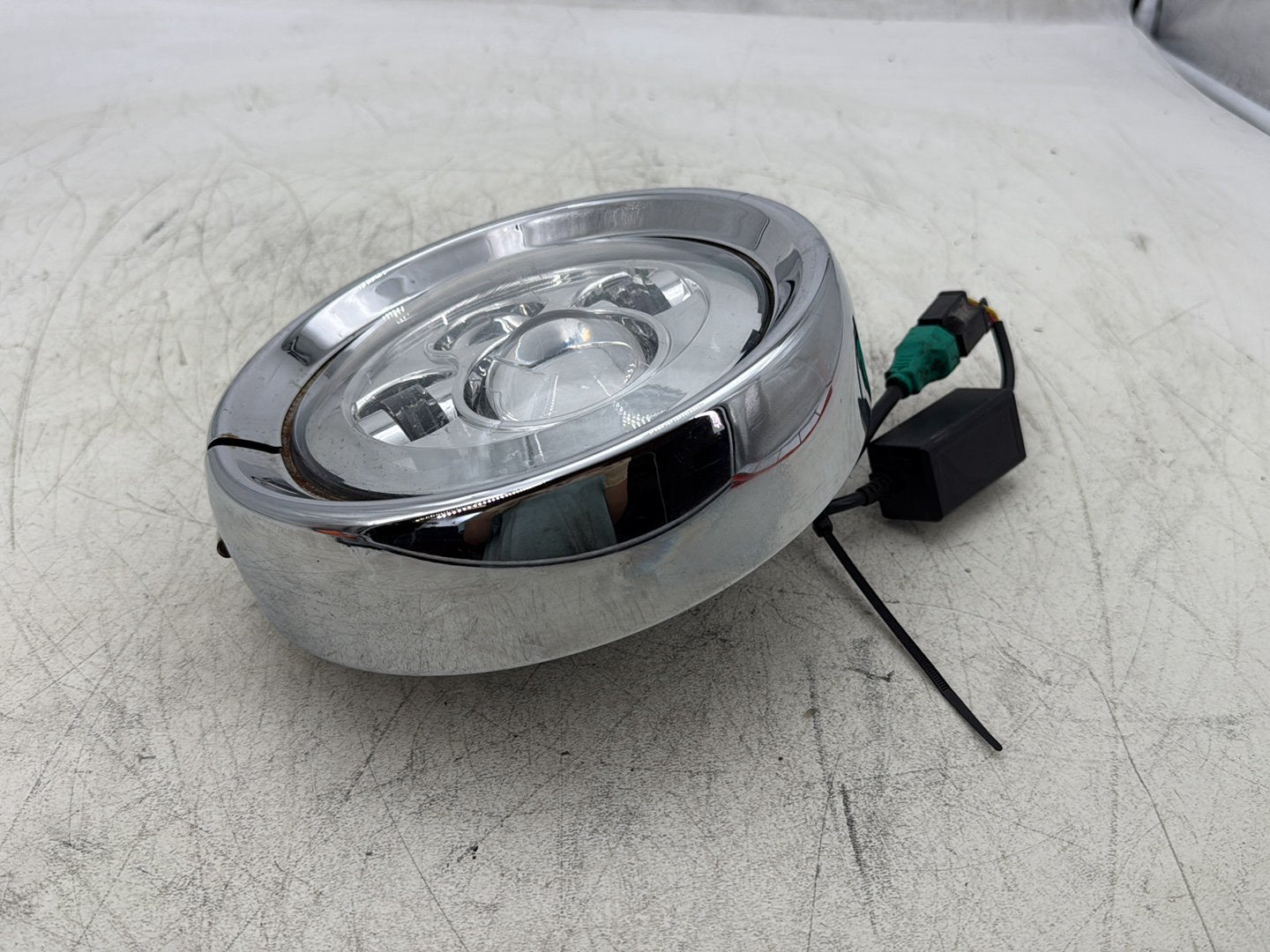 2007 Harley Touring FLHTC Electra Glide Classic OEM Headlight Headlamp Head Lamp Light LED