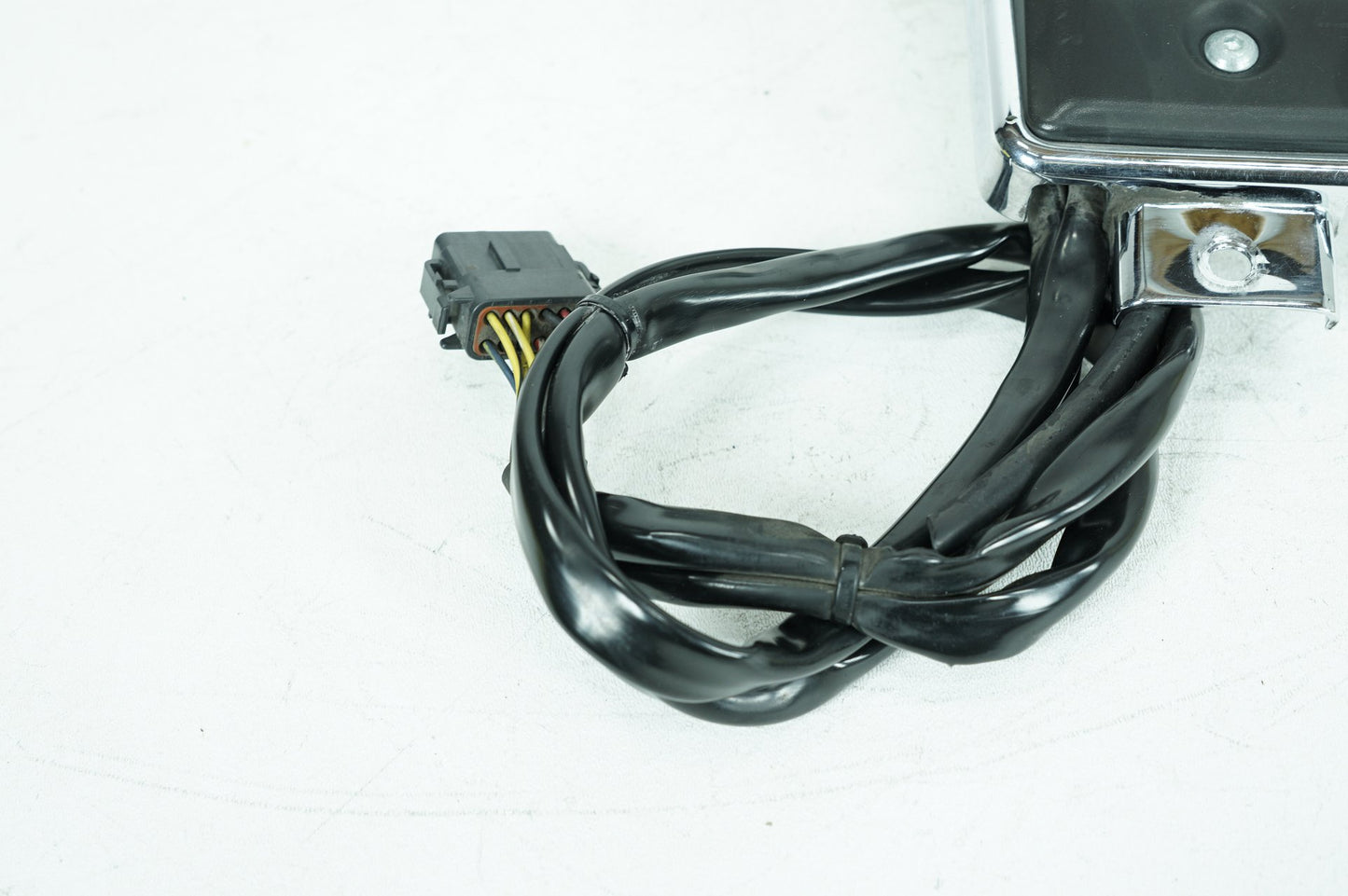 1999 - 2006 Harley-Davidson Touring Electra Glide Ultra Fuel Gas Tank Dash Console NOKey 61270-98A