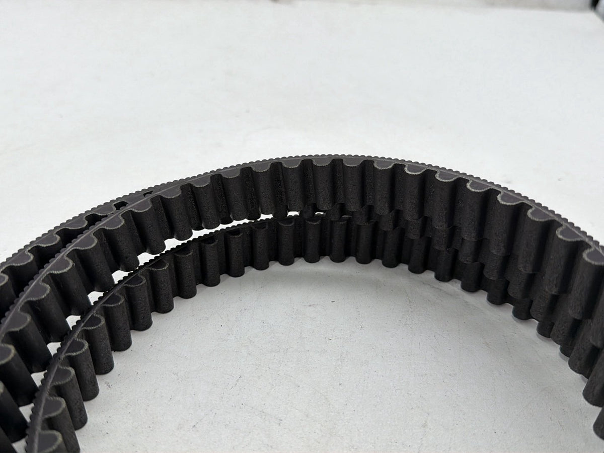 2010 Harley Street Glide Touring FLHX OEM Rear Drive Belt 40024-09 140T 1"