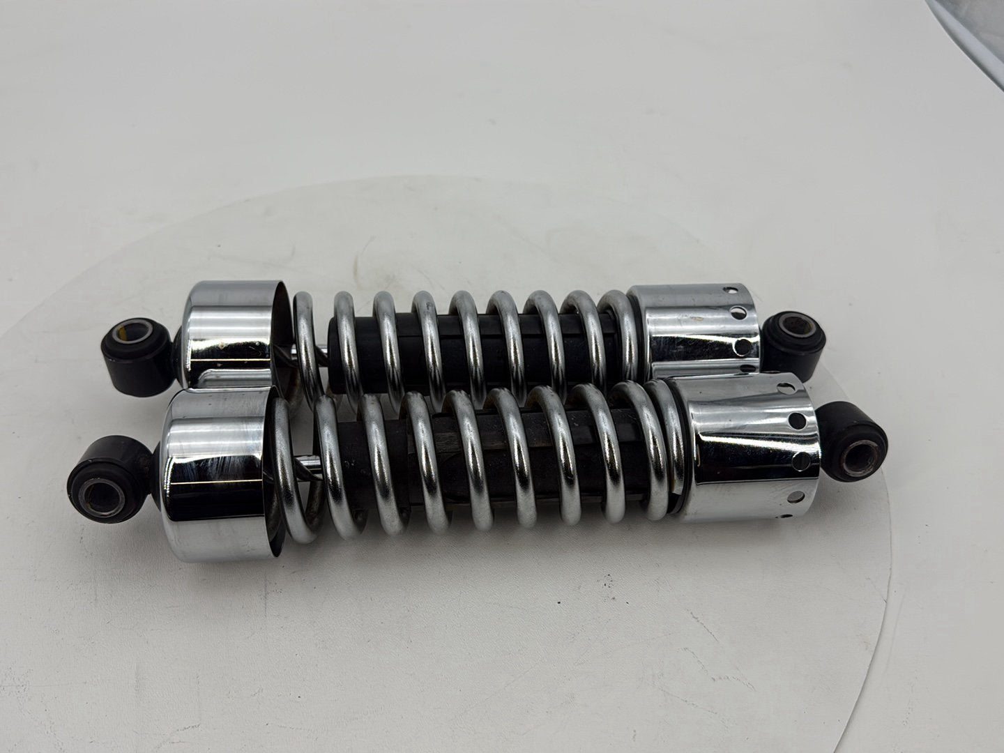 2007 - 2017 Harley-Davidson Dyna Wide Glide Rear Left Right Shock Absorbers 54615-01
