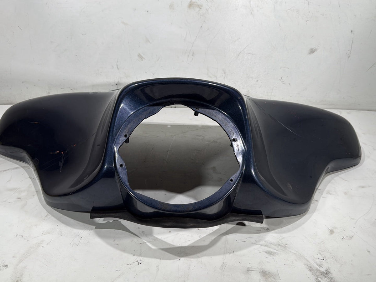 2009 Harley Street Glide Touring FLHX OEM Front Outer Batwing Fairing Cover