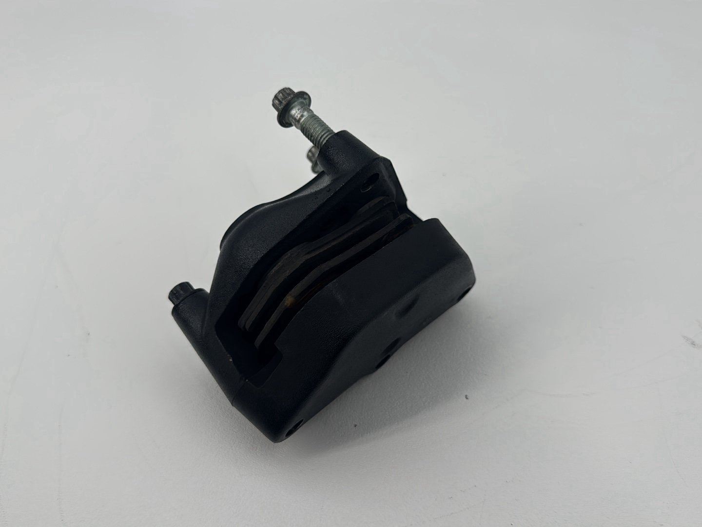 1999 - 2006 Harley-Davidson Touring Electra Glide Classic Front Right 1 Brake Caliper 44023-00C
