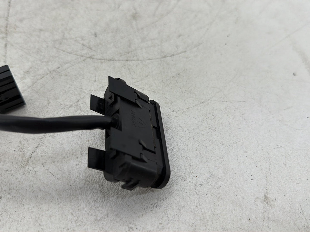 2013 Harley Electra Glide Touring CVO Screamin Eagle OEM Dash Indicator Lamp Wire Plug In