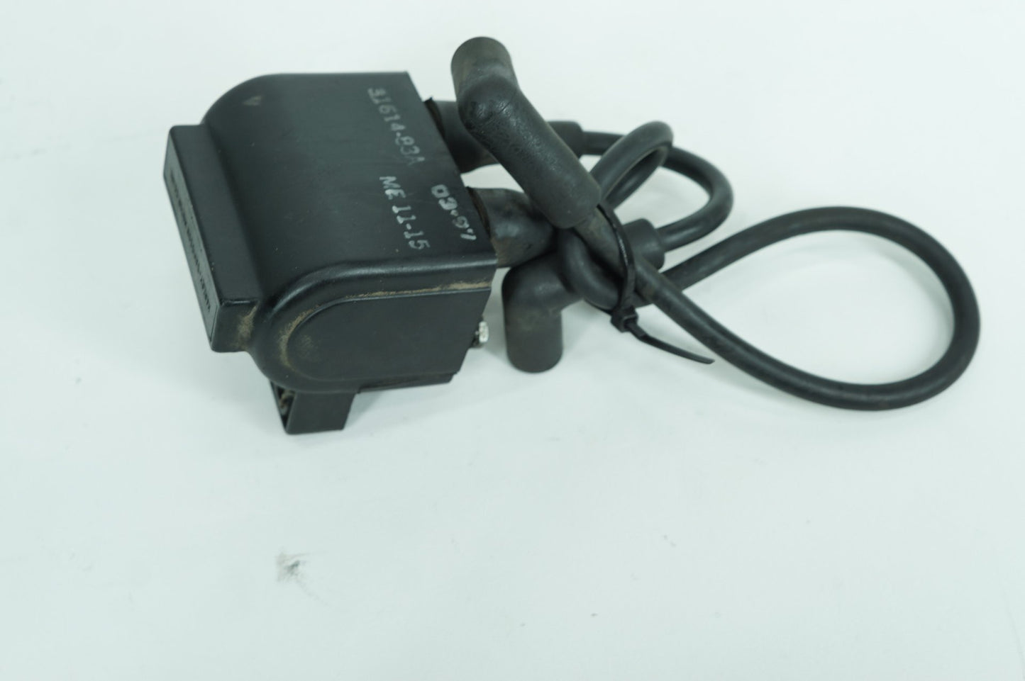 1983 - 1998 Harley-Davidson Dyna Super Glide Ignition Coil Spark Plugs Cable 31614-83A
