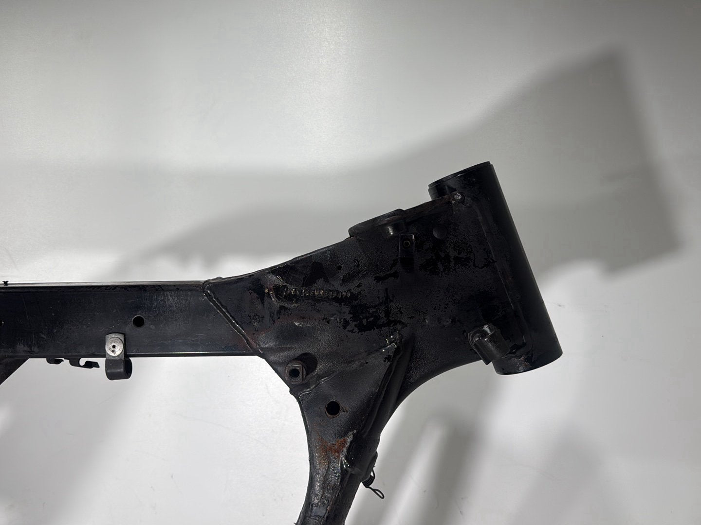 2006 Harley Touring FLHRI Road King OEM Body Main Frame Chassis CLN CLR