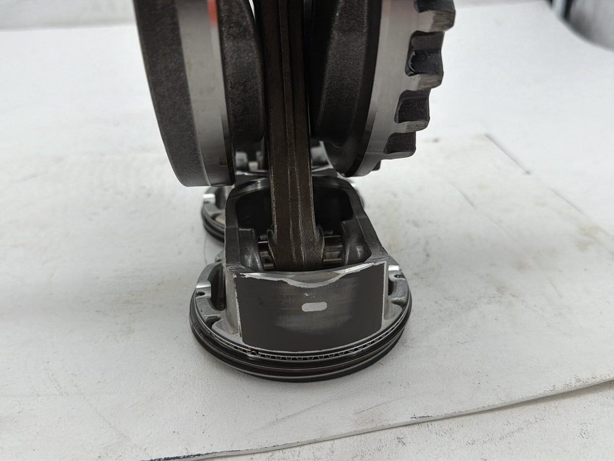 2014 Harley Street Glide Touring FLHXS OEM Twin Cam Engine Crank Shaft Flywheel Pistons