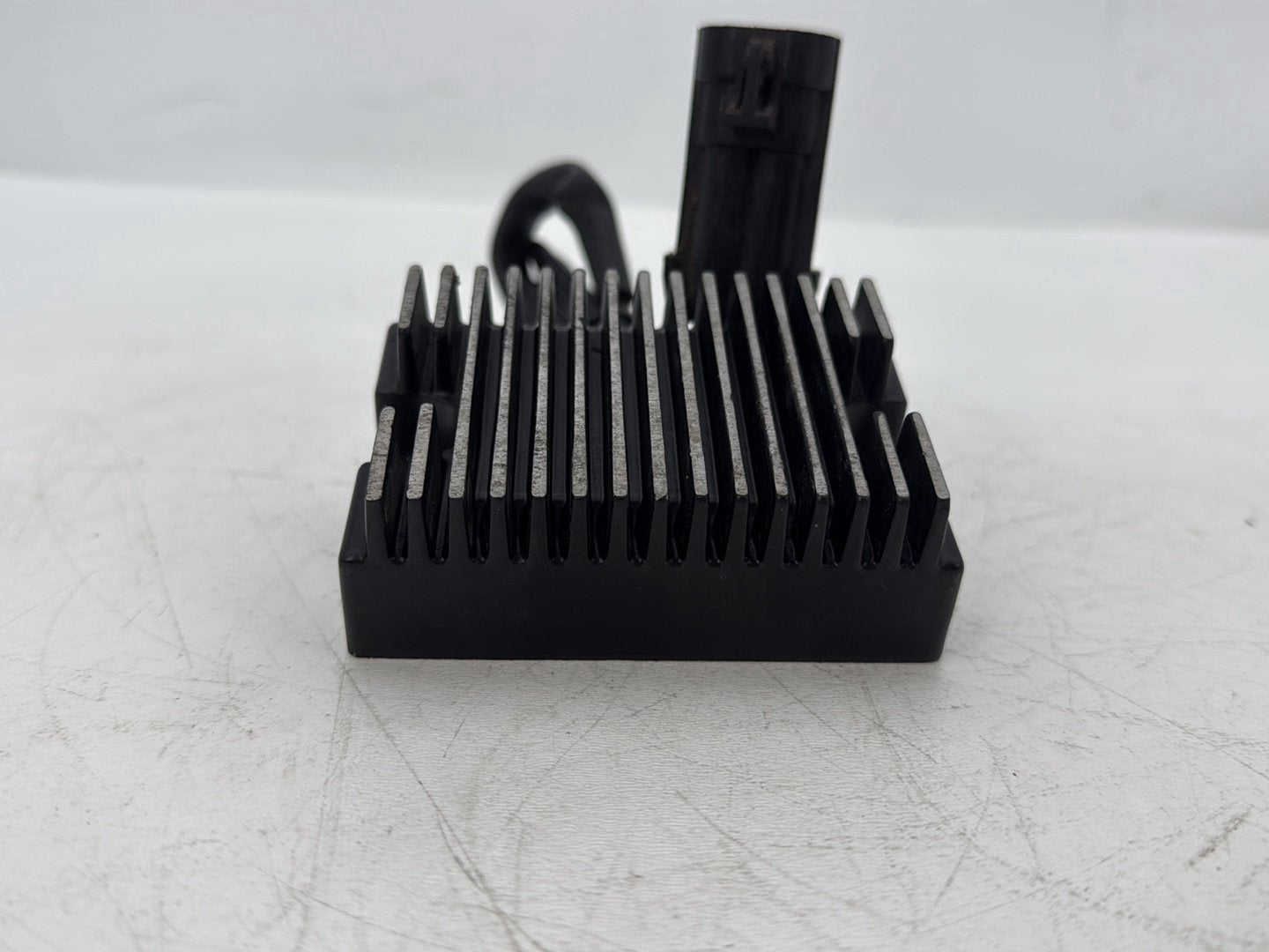 2006 Harley Sportster XL883C 883 Custom OEM Voltage Regulator Rectifier