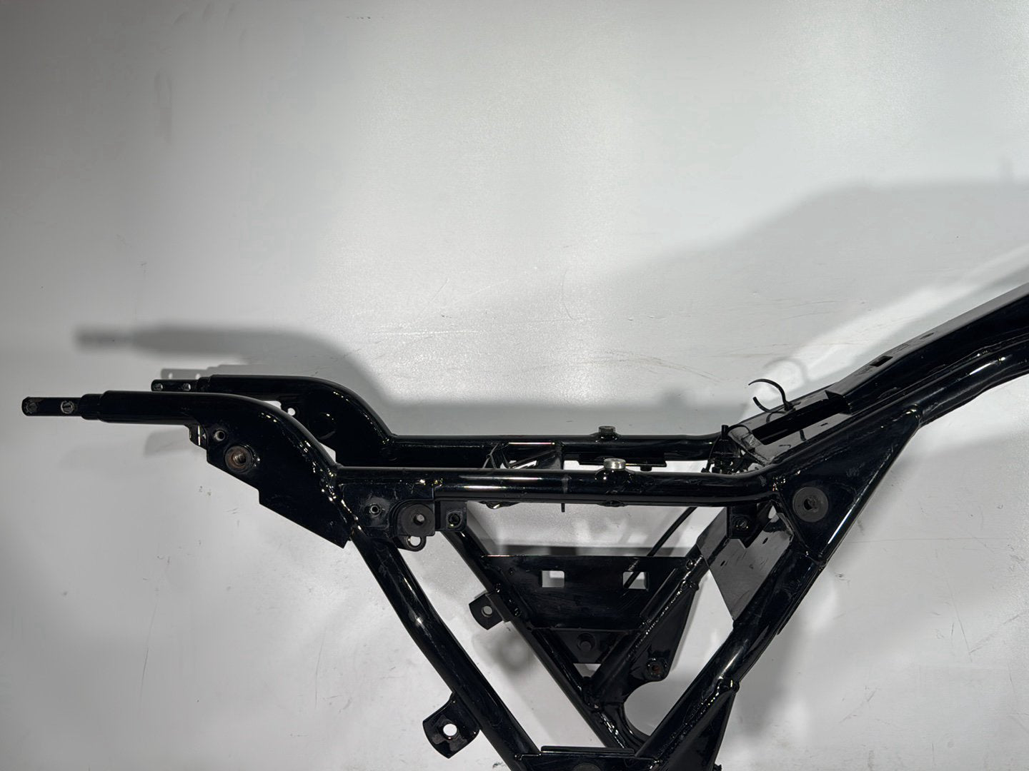 2005 Harley Electra Glide Touring Ultra FLHTCUI OEM Body Main Frame Chassis SLVG