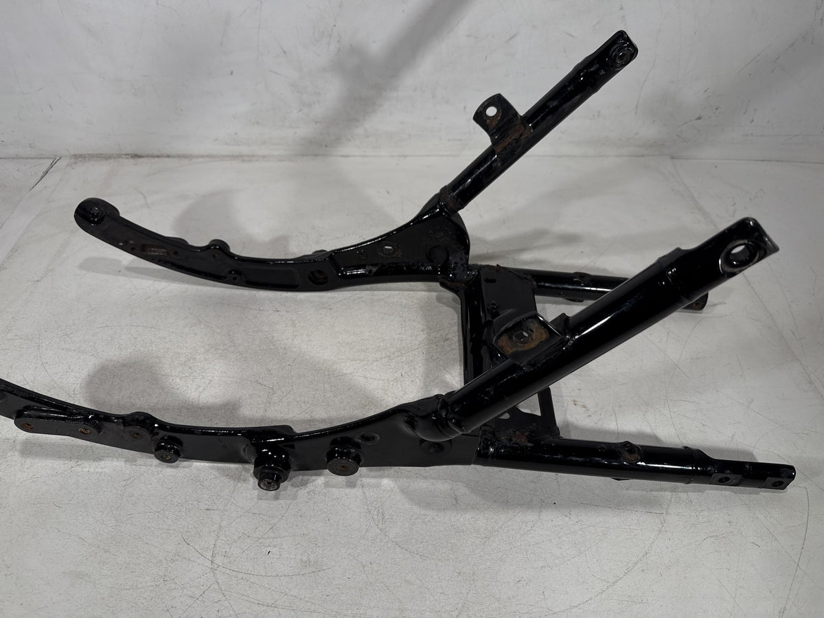 13 Harley Street Glide Touring FLHX OEM Rear Back Sub Frame Rail Bar 48079-09BHP