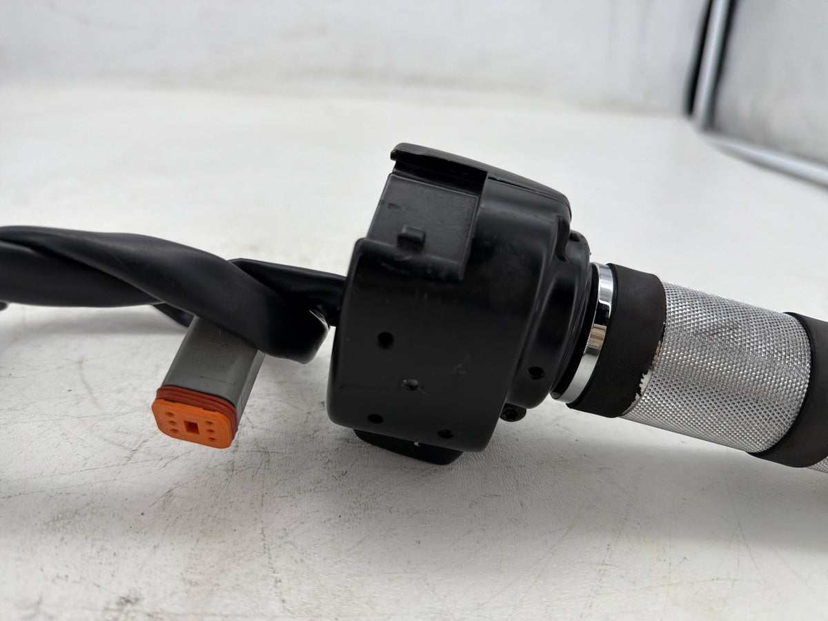 2001 Harley Softail Deuce FXSTD OEM Left Turn Signal Headlight Switches Controls