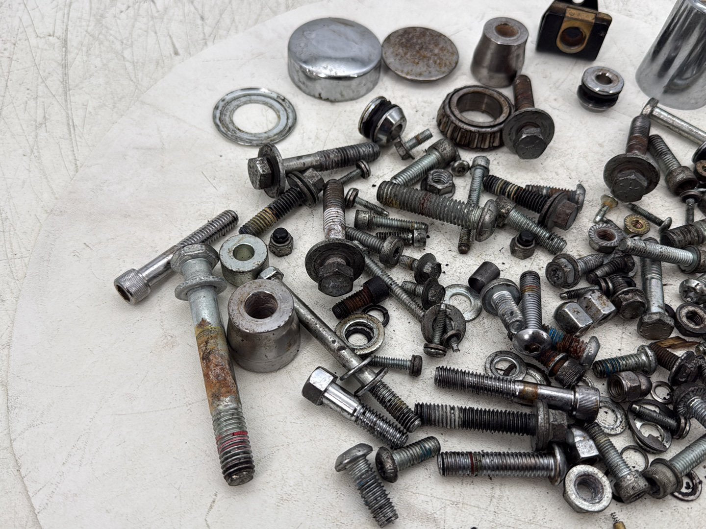 2007 Harley Dyna Street Bob FXDBI OEM Hardware Bolts Nuts & Brackets
