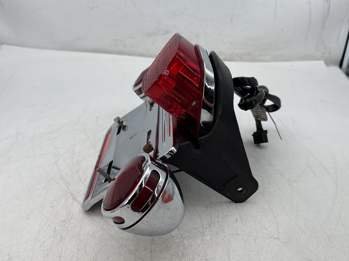 2000 Harley Dyna FXDWG Wide Glide OEM Rear Right Turn Signal Indicator