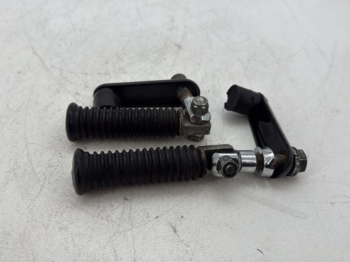 1997 Harley Softail Fat Boy FLSTF OEM Left & Right Step Foot Rest Pegs 33048-72