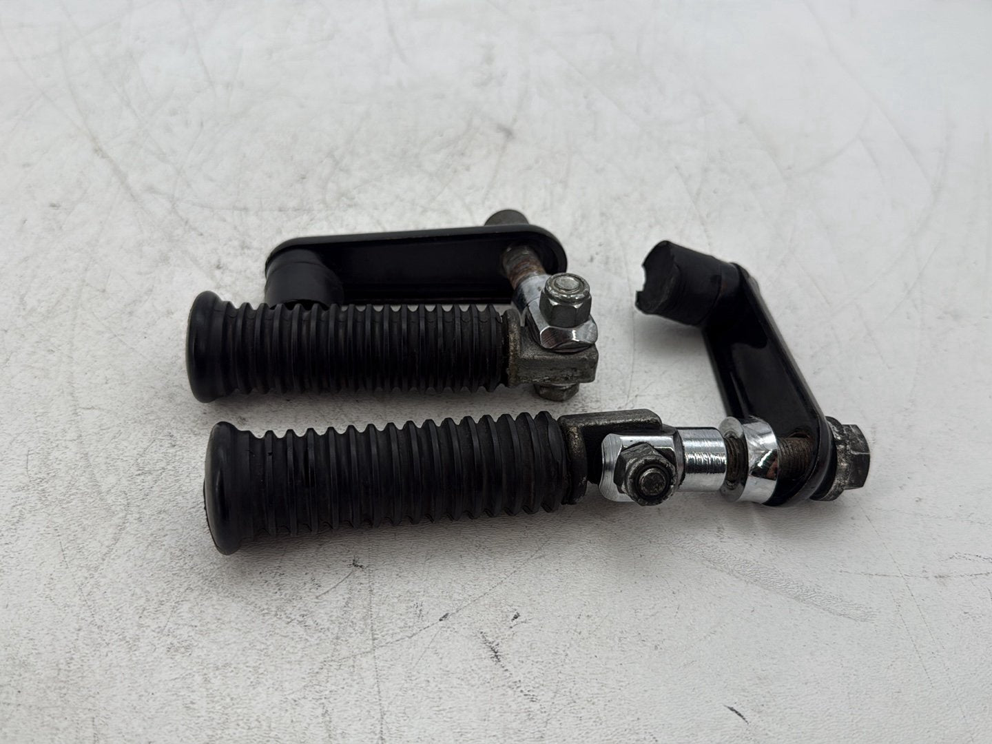 1997 Harley Softail Fat Boy FLSTF OEM Left & Right Step Foot Rest Pegs