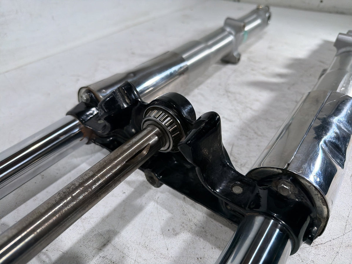 2001 Harley Fat Boy Softail OEM Front Triple Tree Set & LH RH Fork Legs Sliders