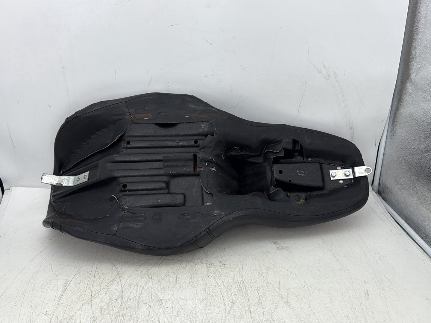 2004 Harley Road King Touring Custom FLHRSI OEM Passenger Rider Driver Seat Saddle