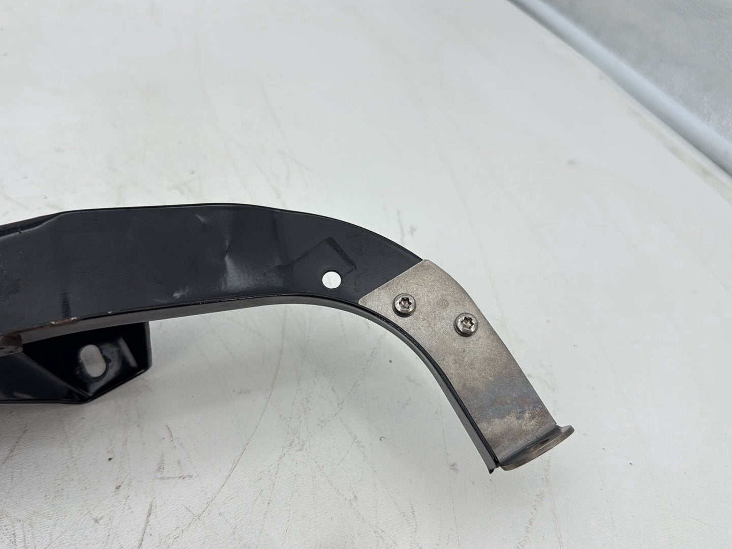 2007 Harley Touring FLHTCU Electra Glide Ultra OEM Right Left Fairing Support Brackets