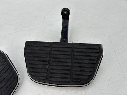 1999 - 2006 Harley-Davidson Touring Electra Glide Classic Left & Right Passenger Floorboard Foot Rest 52719-93B