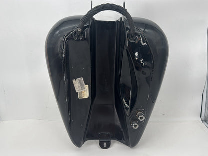 1999 - 2006 Harley-Davidson Touring Electra Glide Classic Fuel Gas Tank Gasoline Reservoir 61356-00