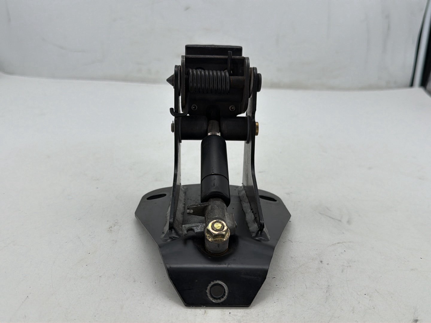 07 Harley Touring Electra Glide Ultra OEM Adjustable Rider Backrest Lift Mount
