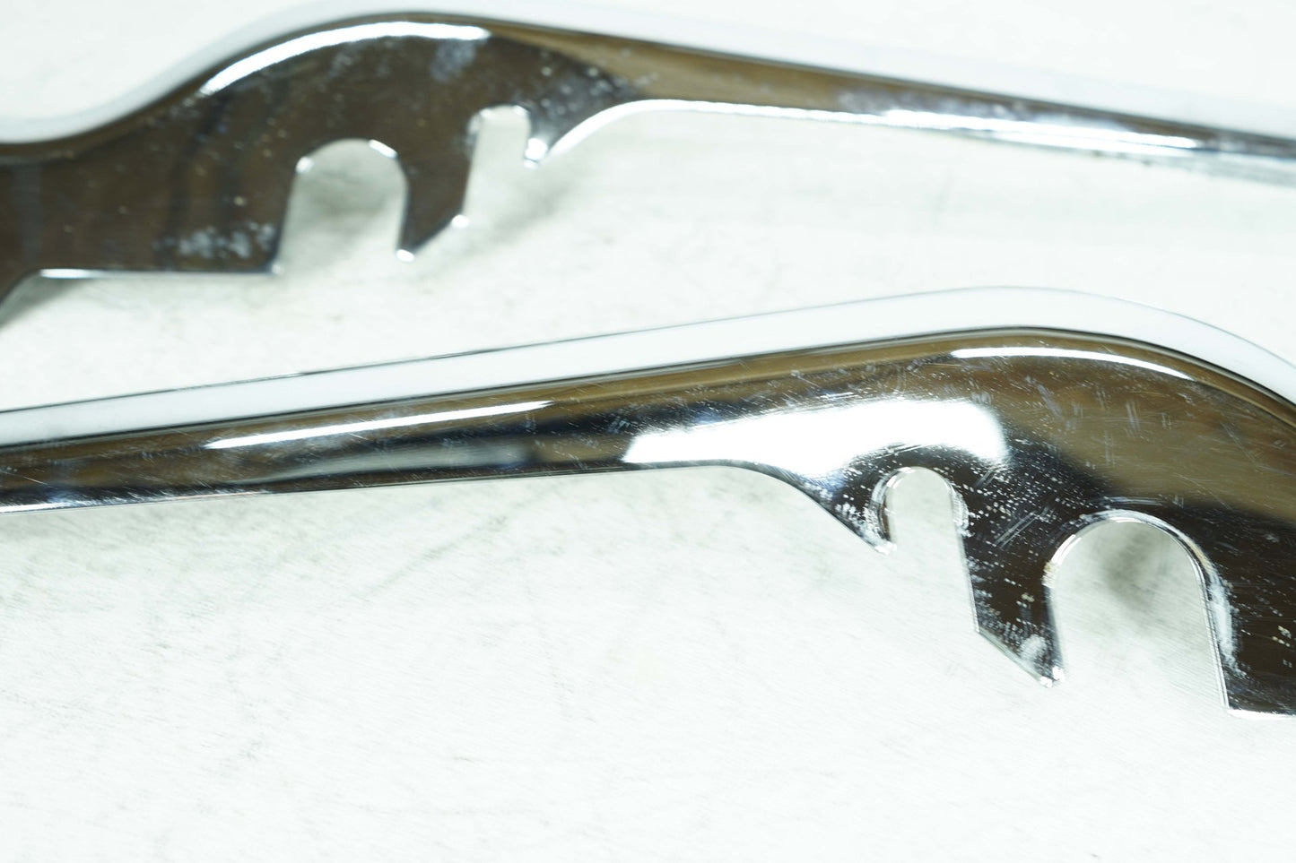 1984 - 1998 Harley-Davidson Touring Road King Left Right Saddlebag Fender Struts Brackets 47552-79B