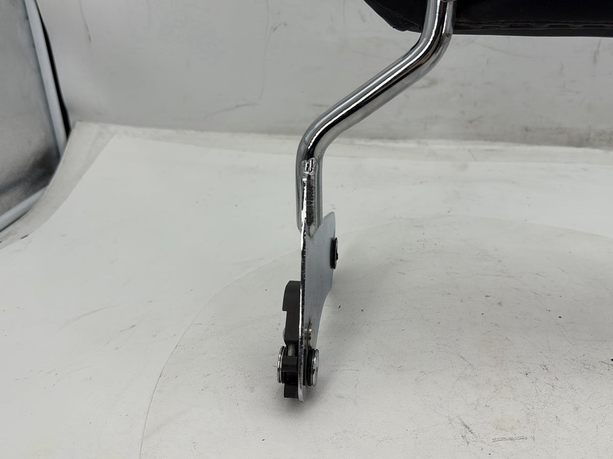2007 Harley Street Glide Touring FLHX OEM Rear Sissy Bar w/ Backrest Cushion Pad