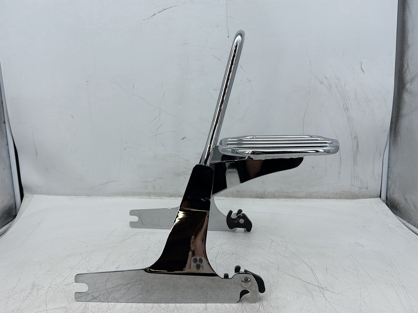 2010 Harley Dyna Fat Bob FXDF OEM Rear Back Sissy Bar Rail Sissybar