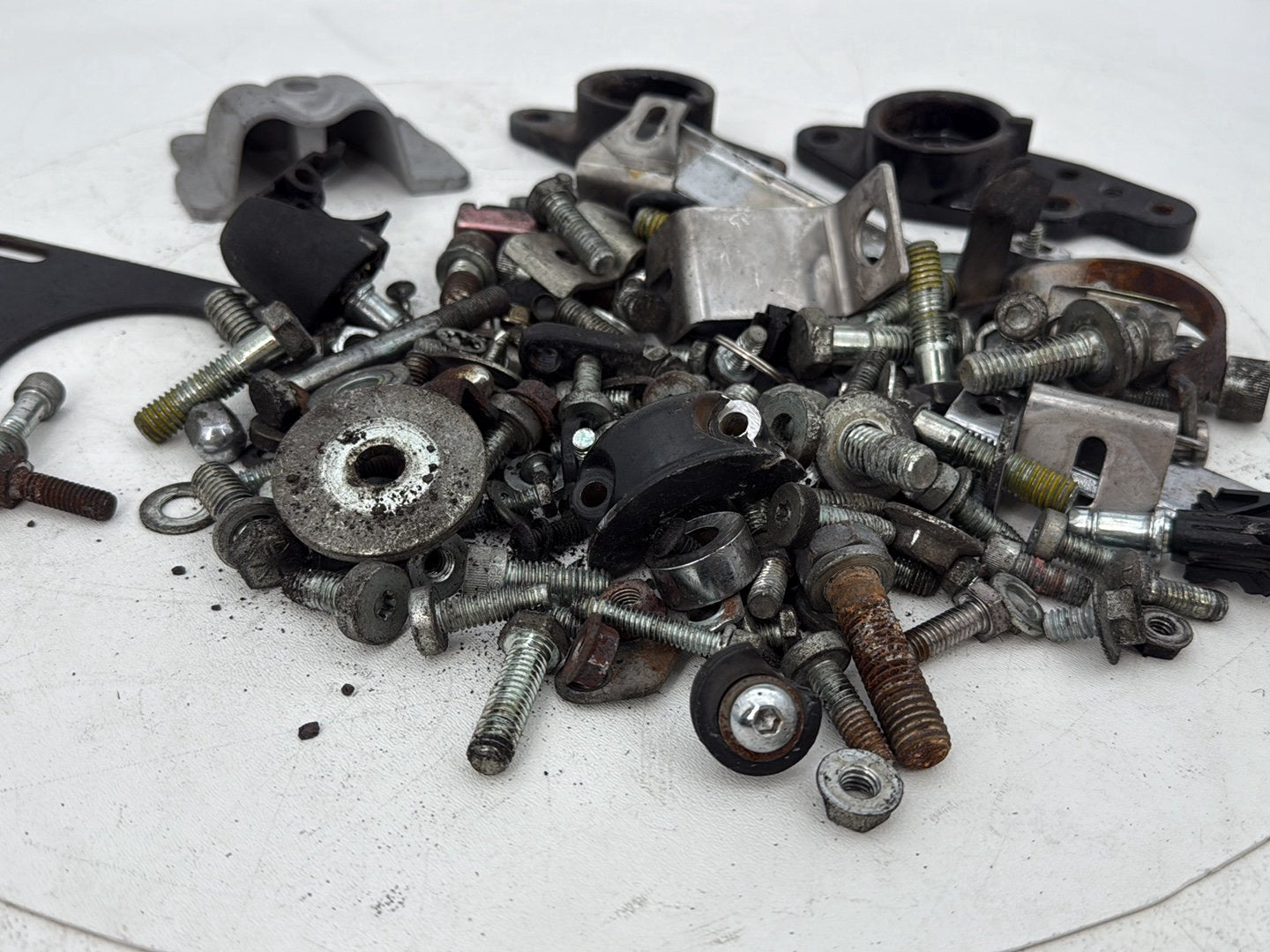 1999 - 2006 Harley-Davidson Touring Electra Glide Hardware Bolts Nuts & Brackets w/ Left Right Fork Swingarm Brackets