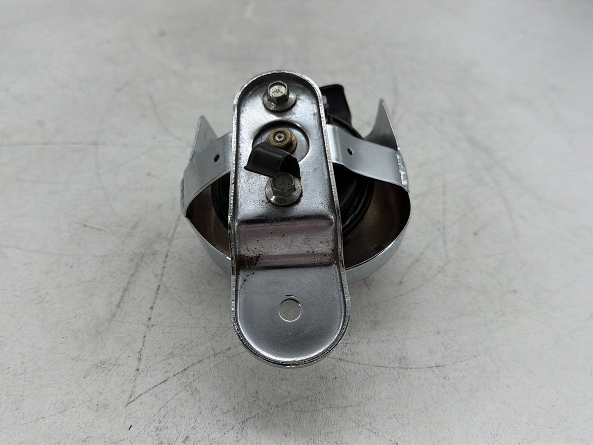 2003 Harley Softail Deuce FXSTD OEM Horn Signal Klaxon Chrome Cover