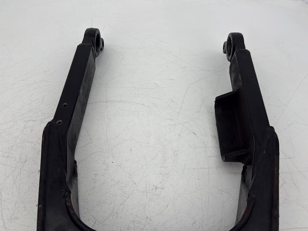 2006 Harley Touring FLHRI Road King OEM Rear Fork Swingarm Swing Arm