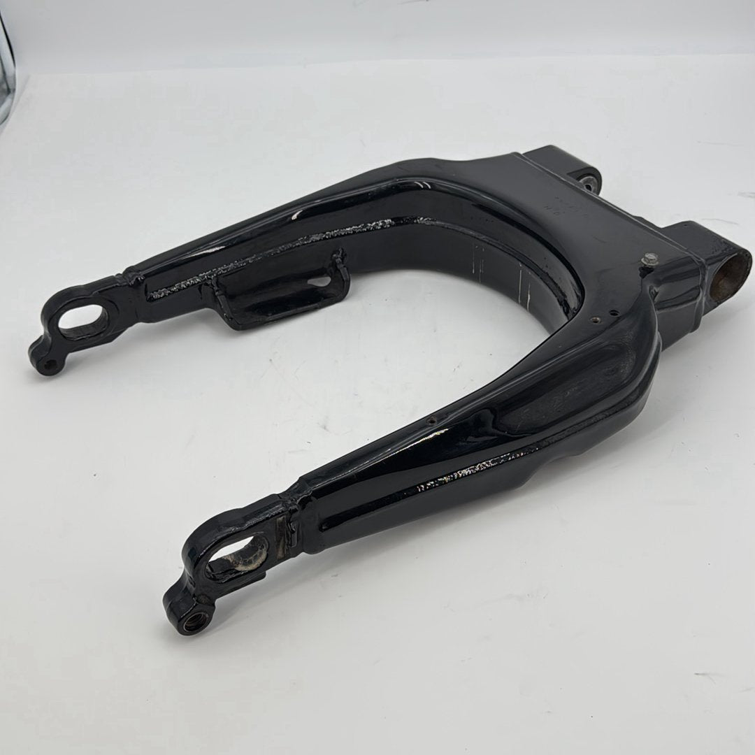 2008 - 2016 Harley-Davidson Touring Street Glide Rear Fork Swingarm Swing Arm  	47549-09