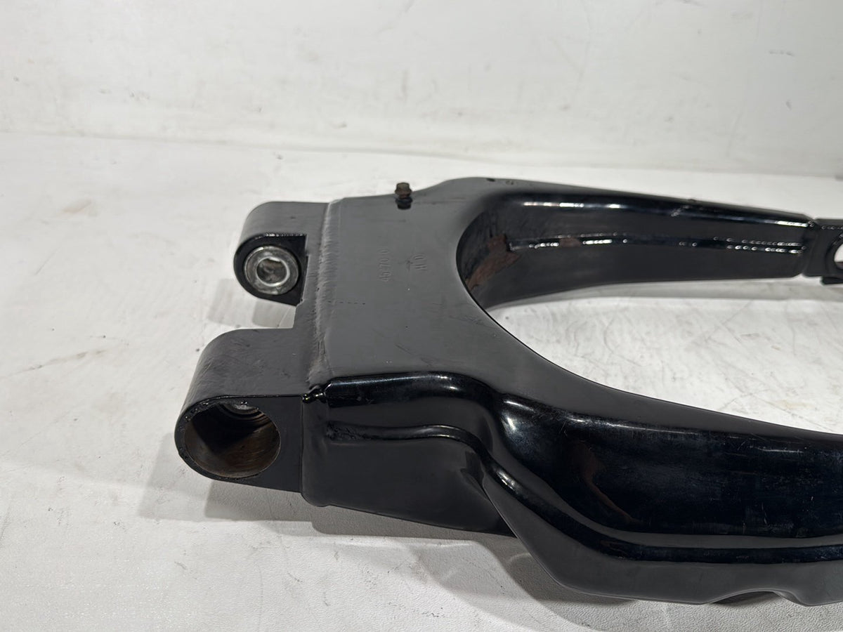 2013 Harley Electra Glide Touring Ultra FLHTCUI OEM Rear Fork Swingarm Swing Arm