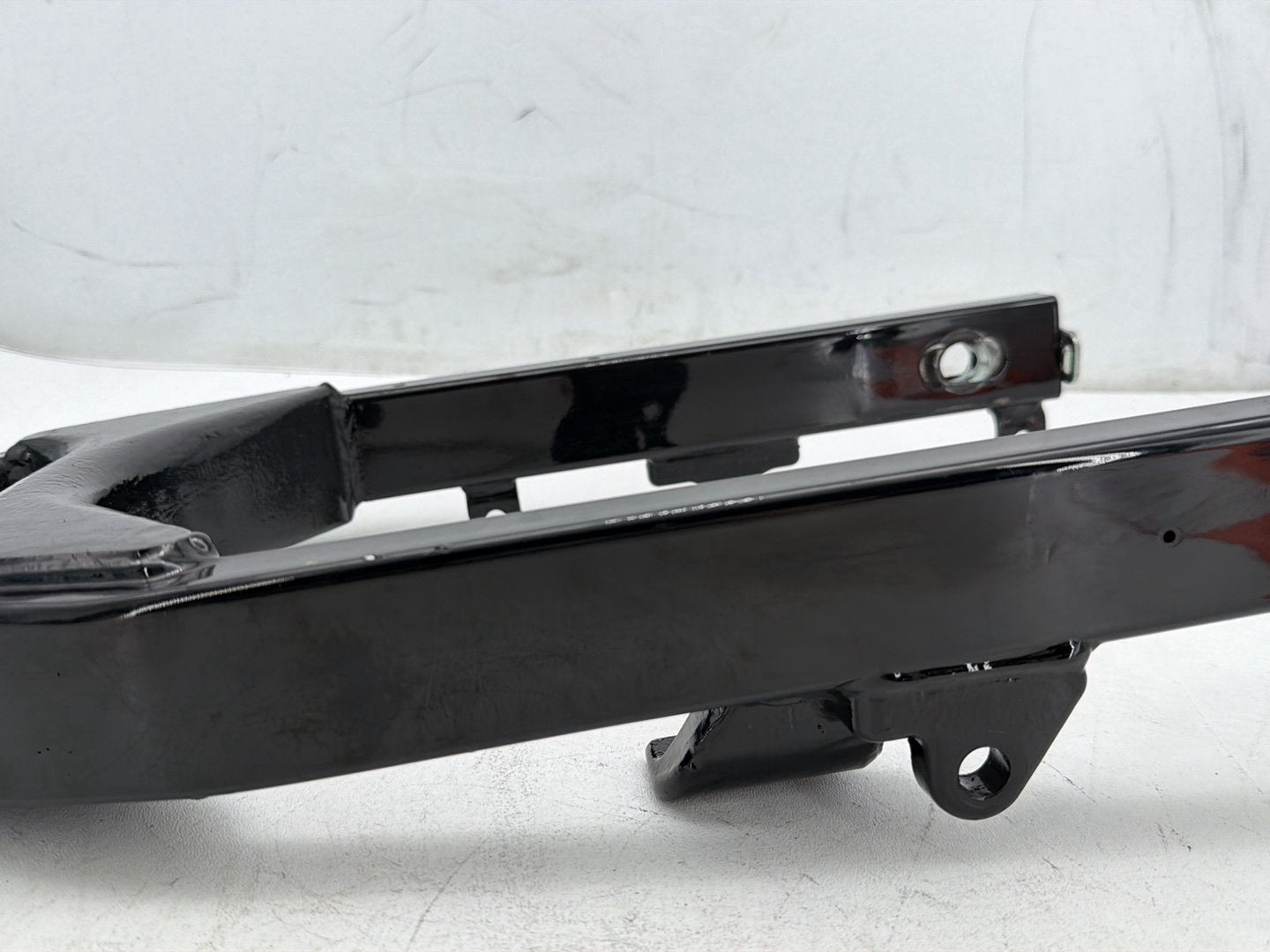2005 Harley Dyna Wide Glide FXDWG OEM Rear Fork Swingarm Swing Arm