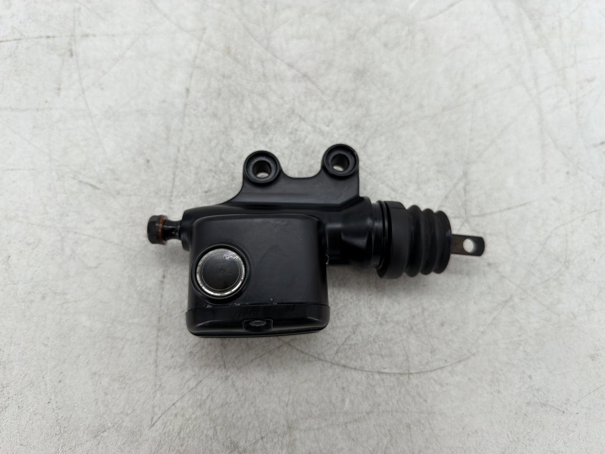 2011 Harley Electra Glide Touring Ultra OEM Rear Brake Master Cylinder Reservoir