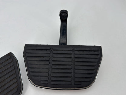 1999 - 2006 Harley-Davidson Touring Electra Glide Classic Left & Right Passenger Floorboard Foot Rest 52719-93B