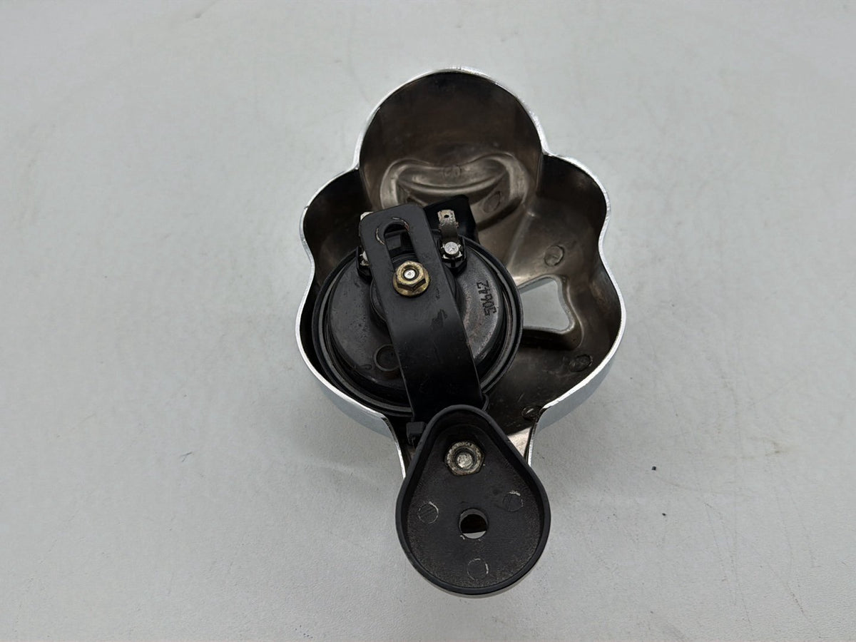 05 Harley Electra Glide Touring Ultra Signal Horn Klaxon Beep SKULL Cowbell HTMT