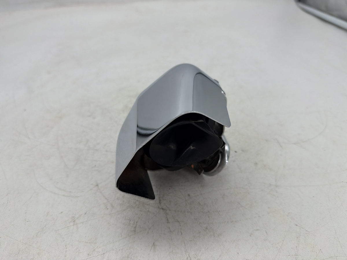 2004 Harley Electra Glide Touring Ultra OEM Horn Signal Klaxon Chrome Cover