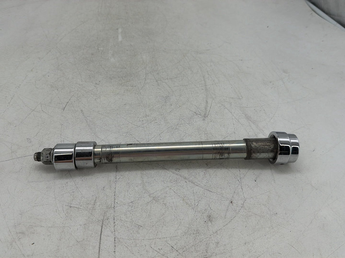 2006 Harley Electra Glide Touring Ultra FLHTCUI OEM Front Wheel Axle Bolt Shaft