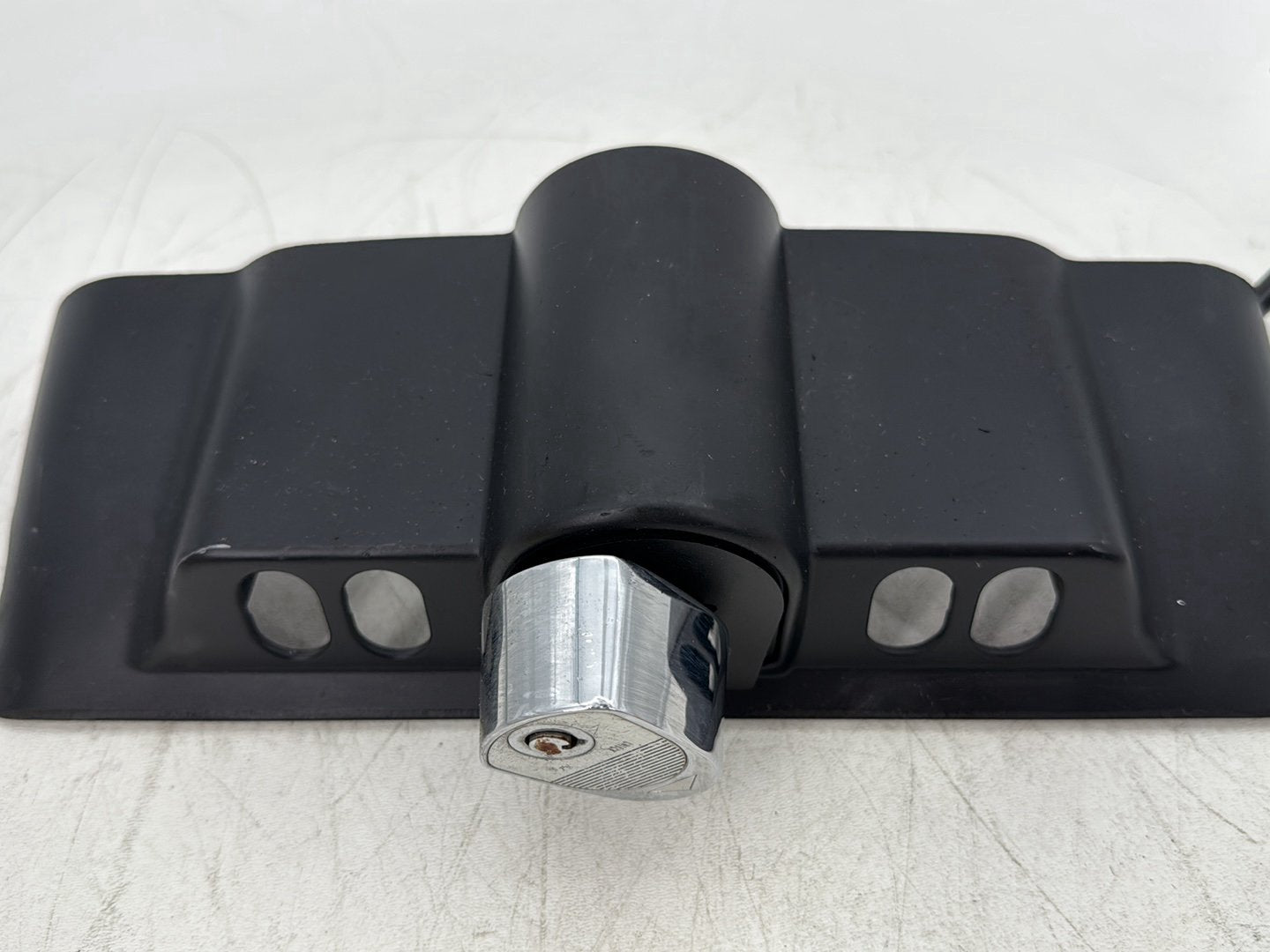 2000 Harley Touring Electra Glide Ultra Dash Ignition Cap Switch Lockset NO Key
