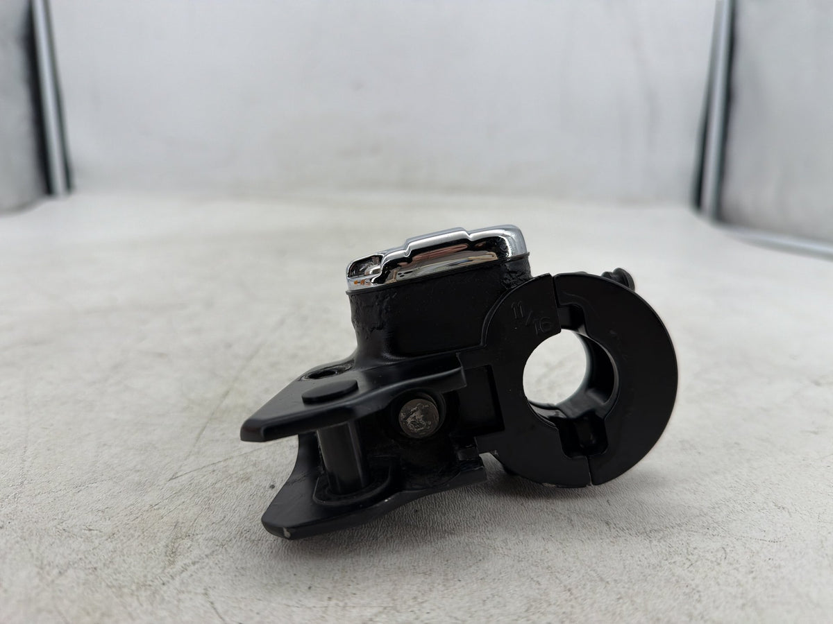 15 Harley Electra Glide Touring OEM Front Left Hand Clutch Lever Master Cylinder