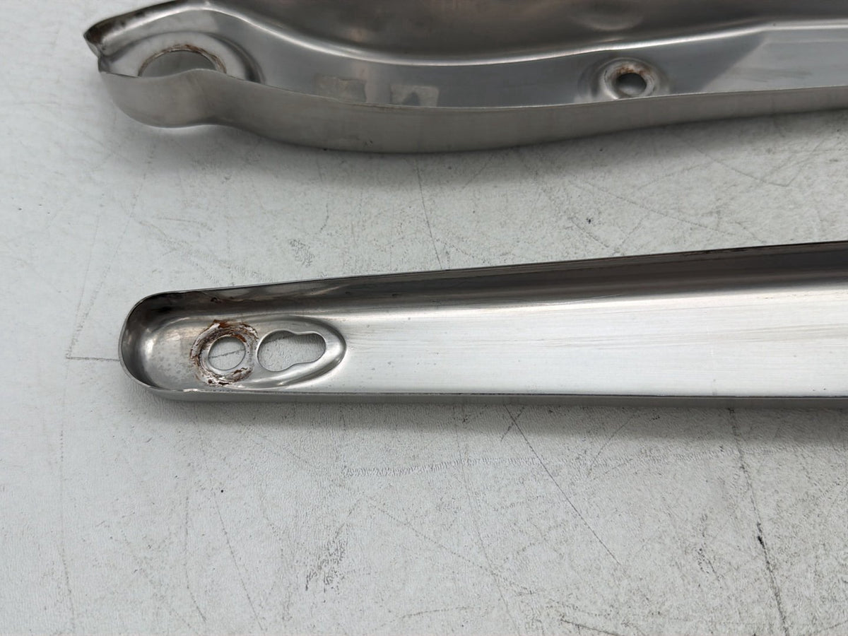 2007 Harley Dyna Street Bob FXDB OEM Rear Left Right Fender Struts Bracket