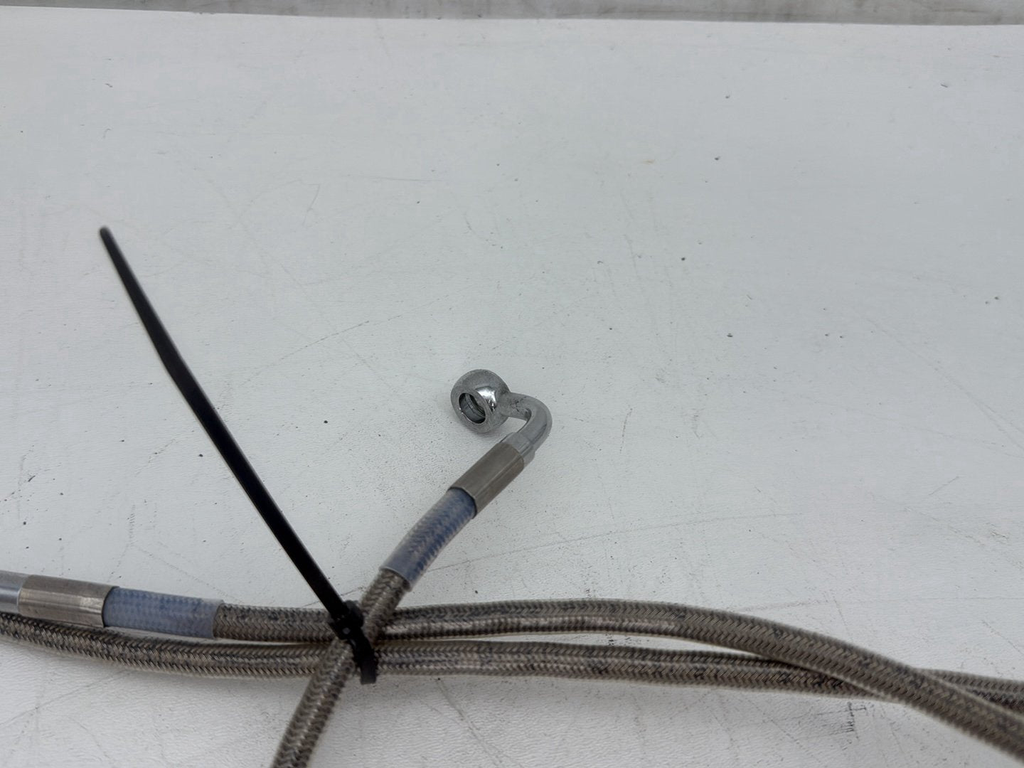 2010 Harley Street Glide Touring FLHX OEM Front Brake Hose Line Pipe NON-abs