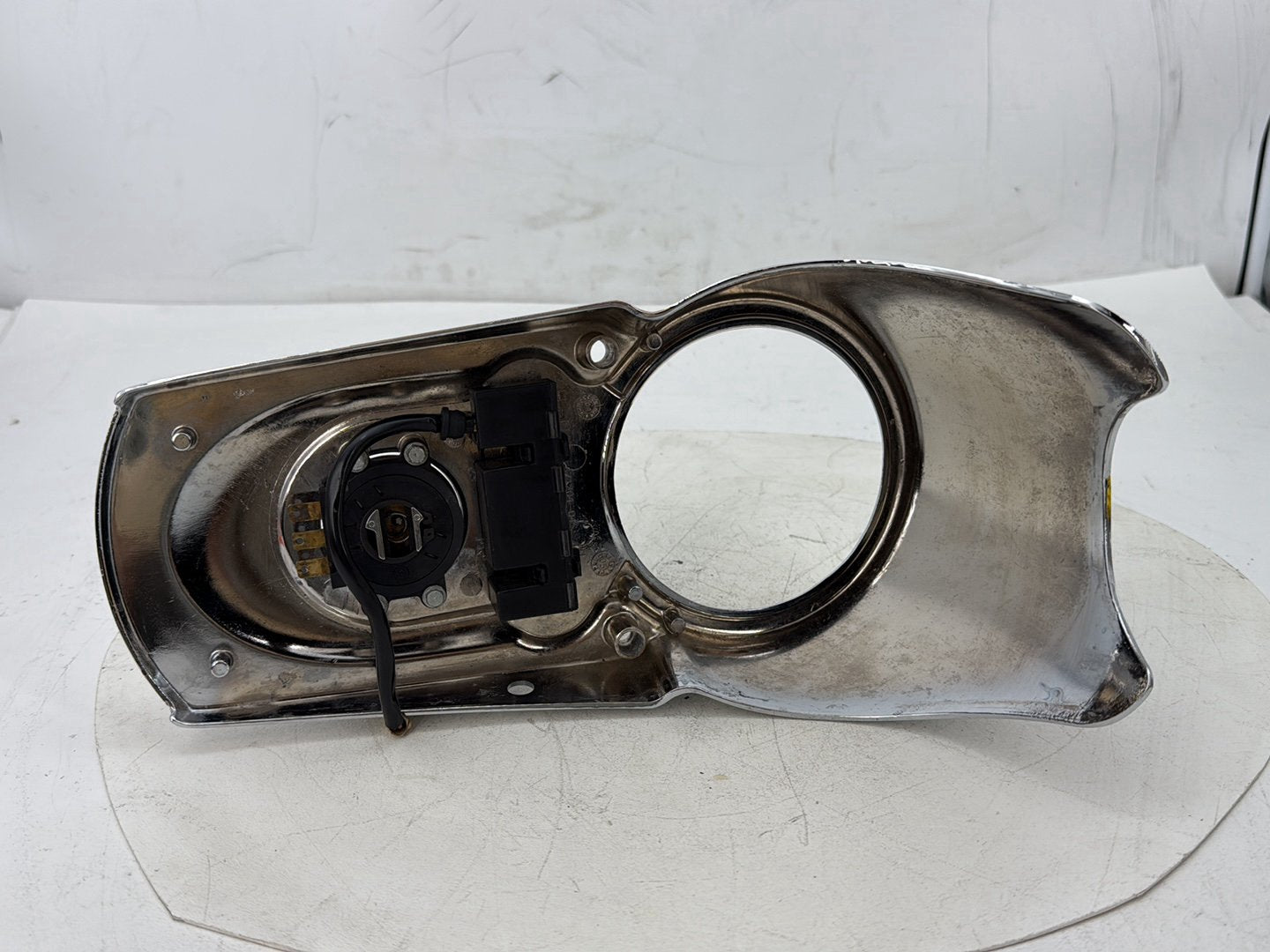 2006 Harley Dyna FXDWGI Wide Glide OEM Fuel Gas Tank Dash Console NOKey