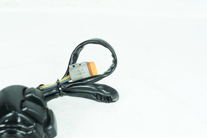 2004 - 2013 Harley-Davidson Sportster Custom Left Turn Signal Headlight Switches Controls 71682-06A