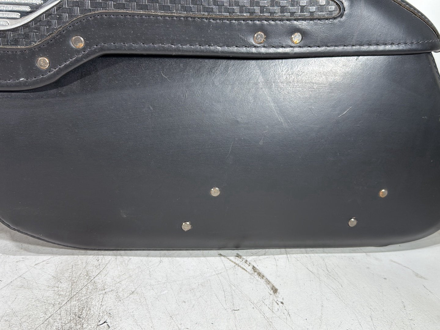 2006 Harley Road King Touring FLHRCI Classic OEM Rear Left Right Saddlebags Luggage Leather