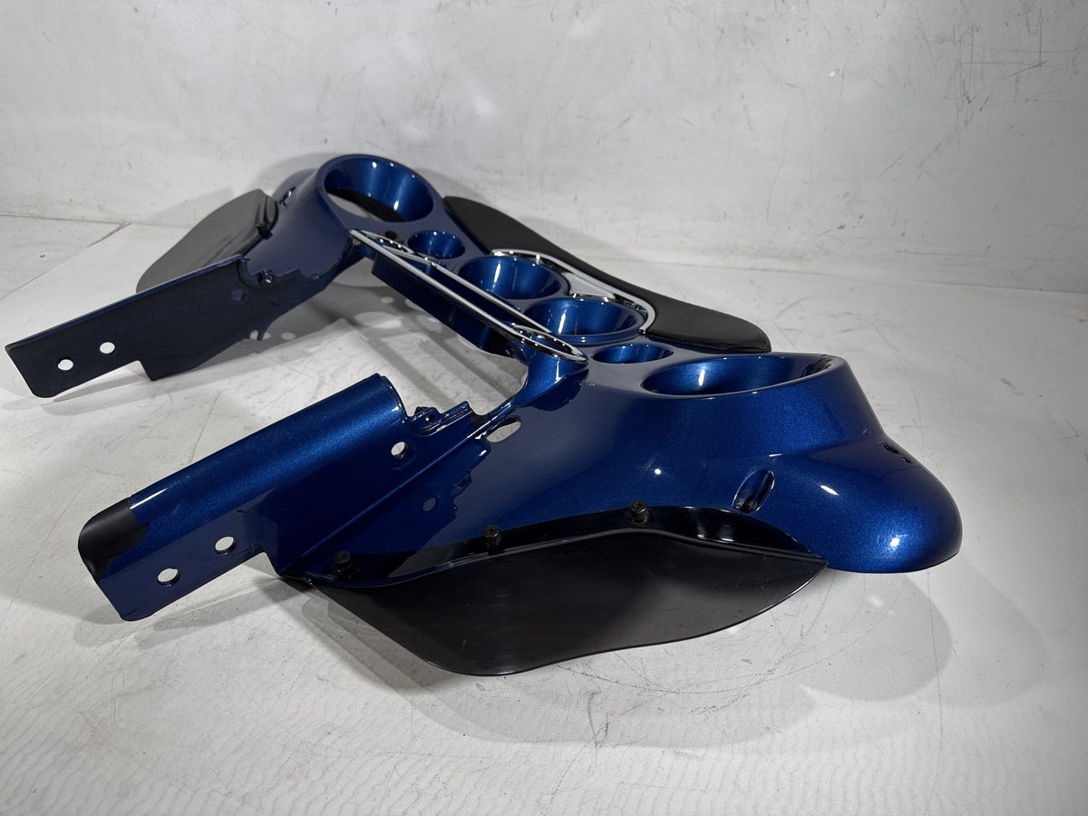 07 Harley Electra Glide Touring CVO Eagle OEM Front Inner Batwing Fairing Cover
