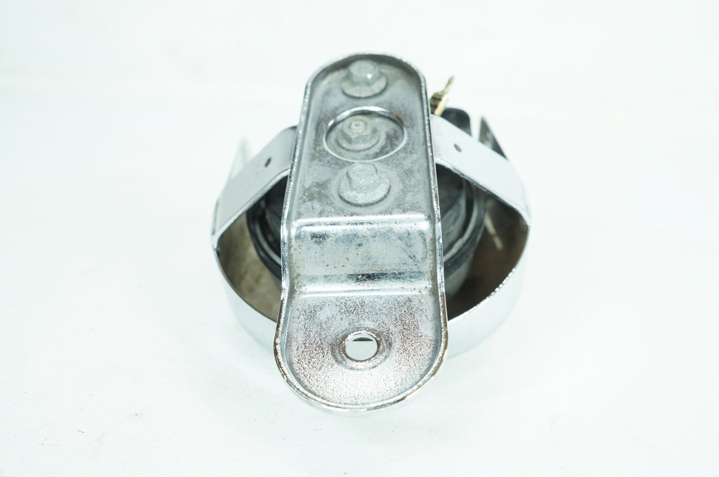 1999 - 2006 Harley-Davidson Touring Road King Horn Signal Klaxon Chrome Cover 69060-90F