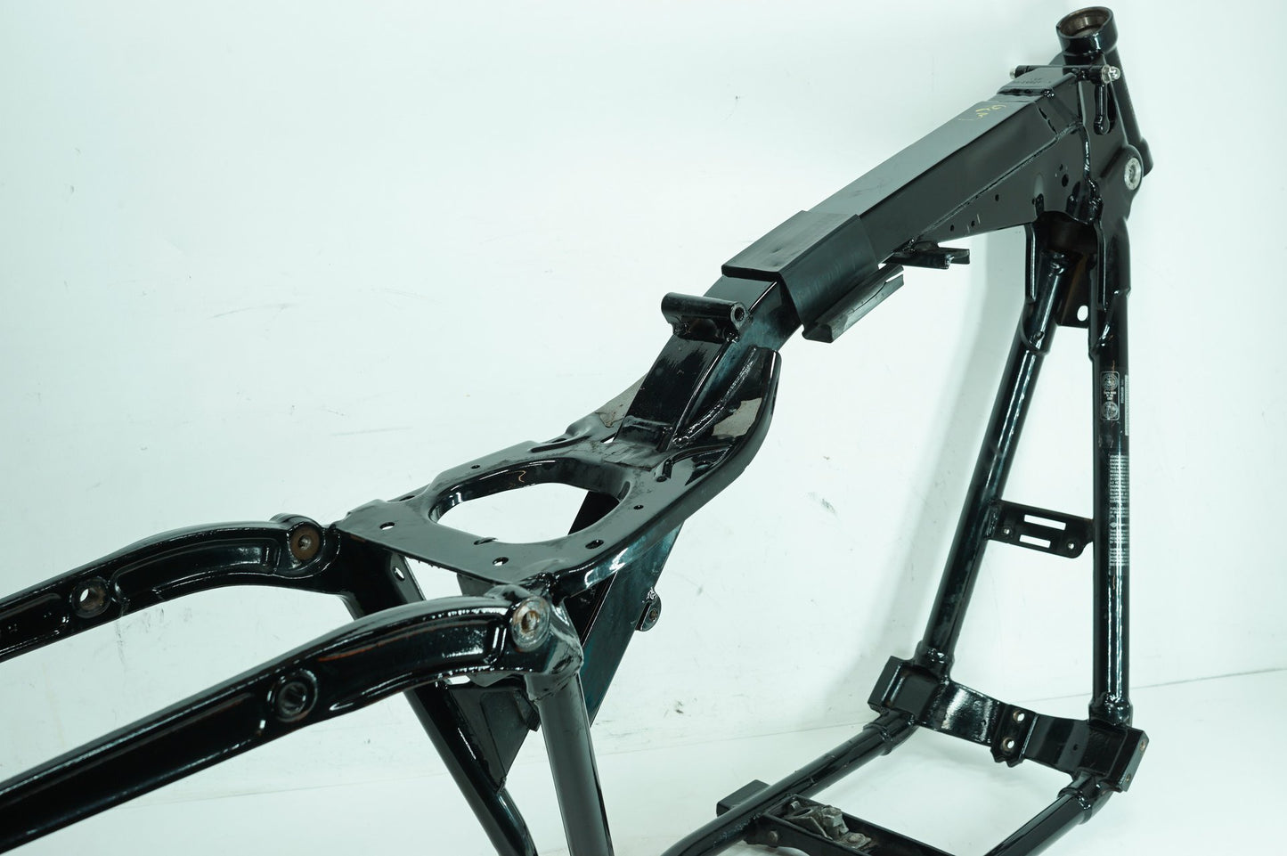 2007 - 2013 Harley-Davidson Dyna Street Bob Body Main Frame Chassis SLVG 47463-06BHP